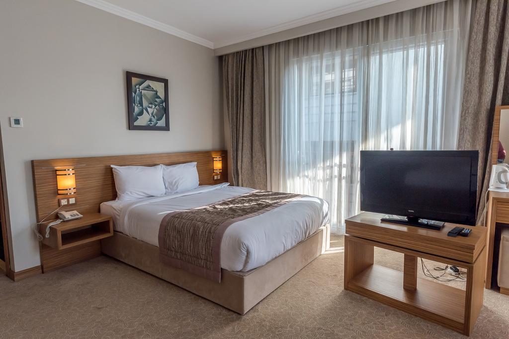 Hotel Almina Park Duzce 외부 사진