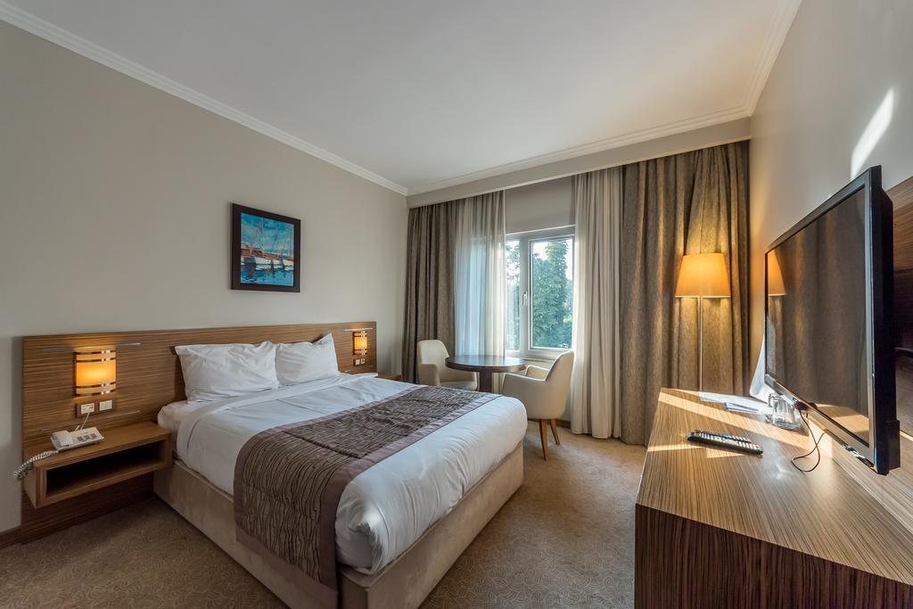 Hotel Almina Park Duzce 외부 사진