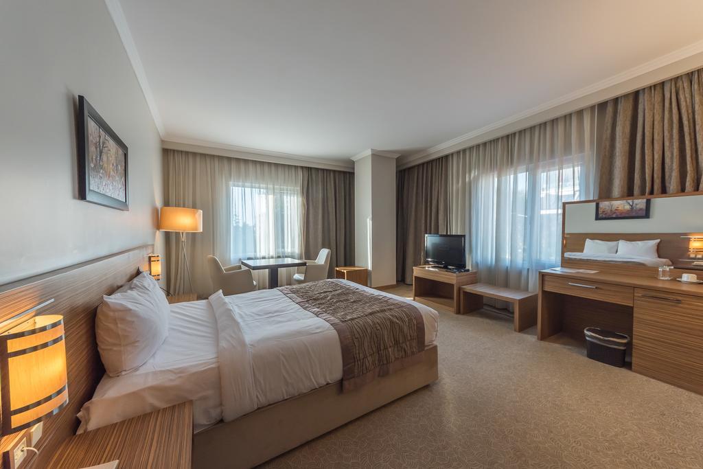 Hotel Almina Park Duzce 외부 사진